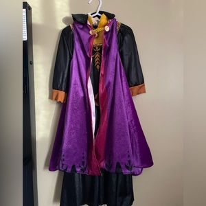 Disney frozen 2 Anna dress. Girls size s (4-6)